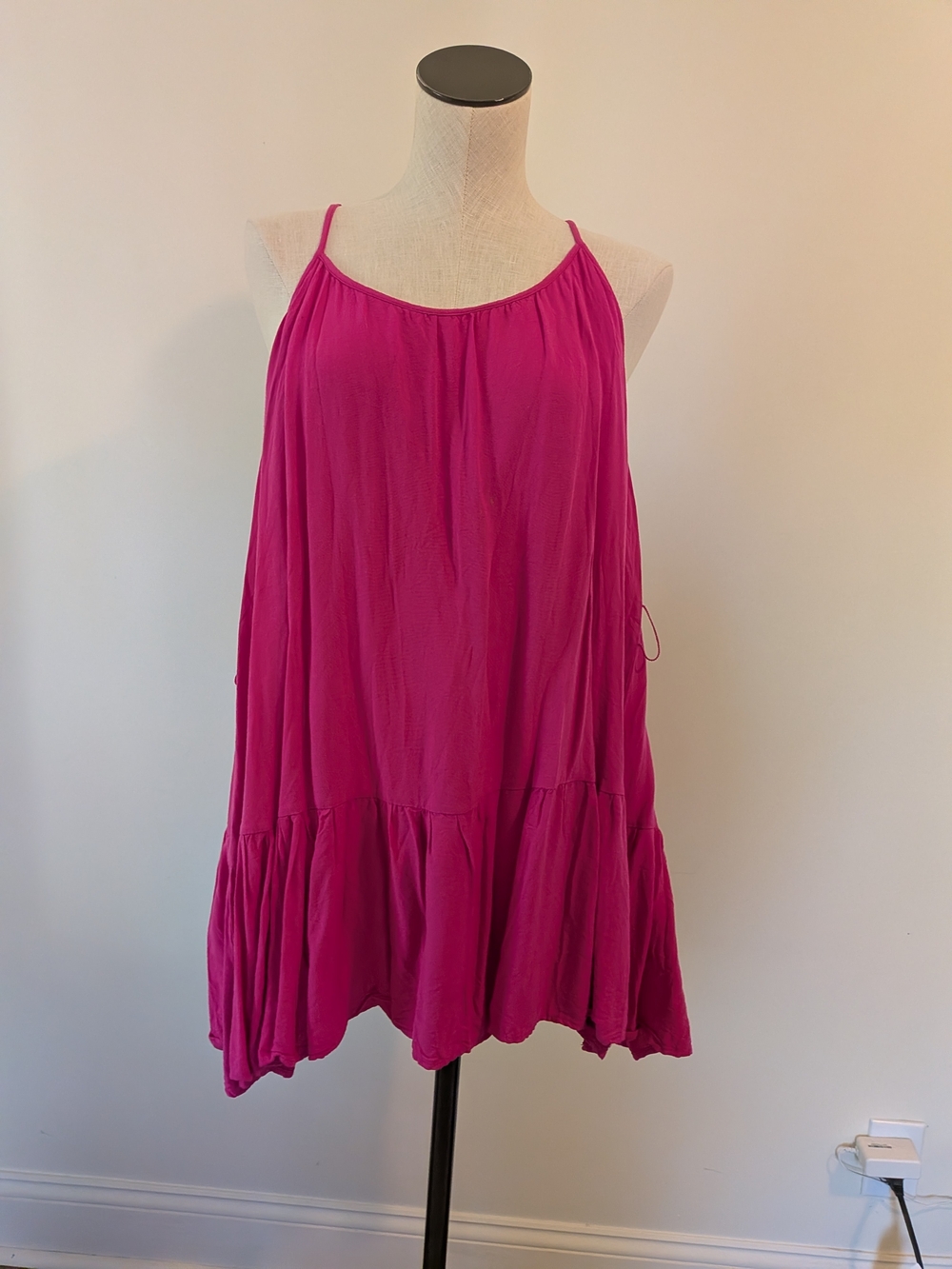 entro Hot Pink Flowy Ruffle-Hem Dress